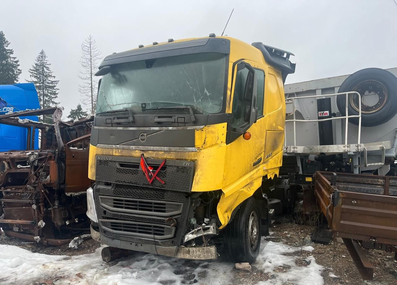 Тягач Volvo FH: фото 9