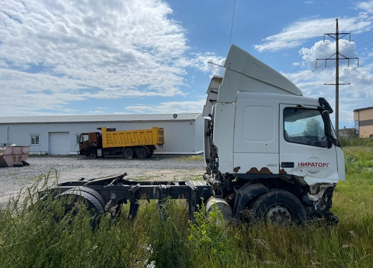 Тягач Volvo FM: фото 7