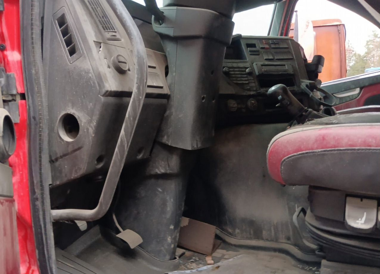 Тягач Volvo FM: фото 40