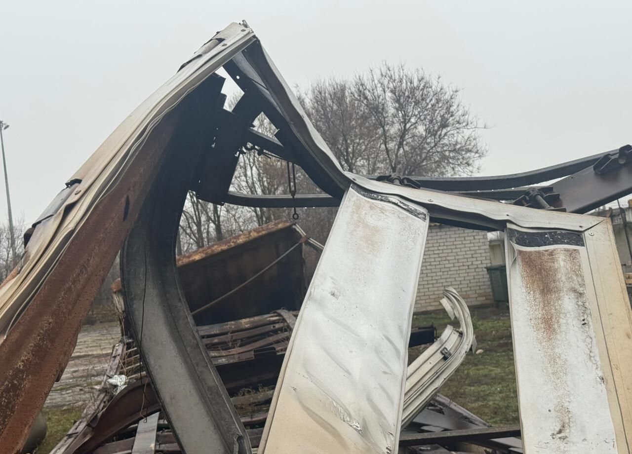 Тентованный полуприцеп UAT SCFG 9226.01: фото 11