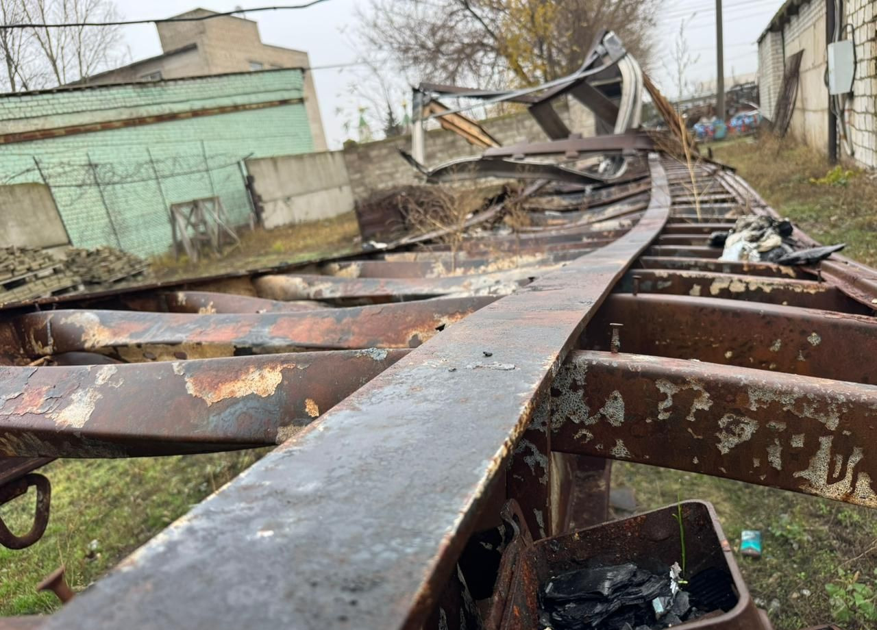 Тентованный полуприцеп UAT SCFG 9226.01: фото 26