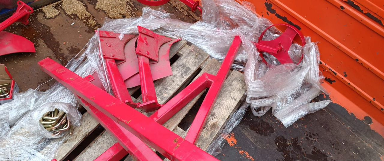 1L 3-20 - Плуг: фото 1 1L 3-20 - Плуг: фото 1