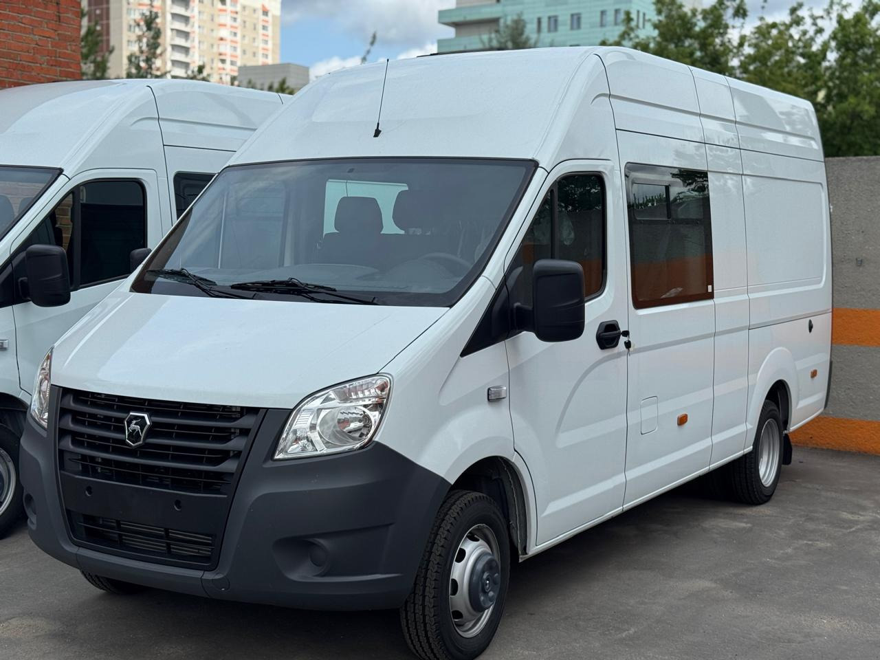 ГАЗ A32R32 - Цельнометаллический фургон: фото 1 ГАЗ A32R32 - Цельнометаллический фургон: фото 1