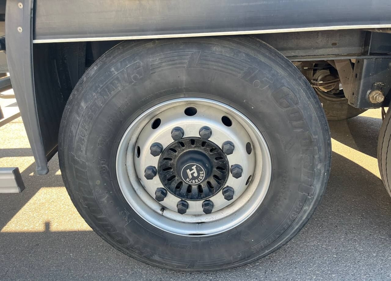 Тентованный полуприцеп Bonum 914296-04: фото 12 Тентованный полуприцеп Bonum 914296-04: фото 12