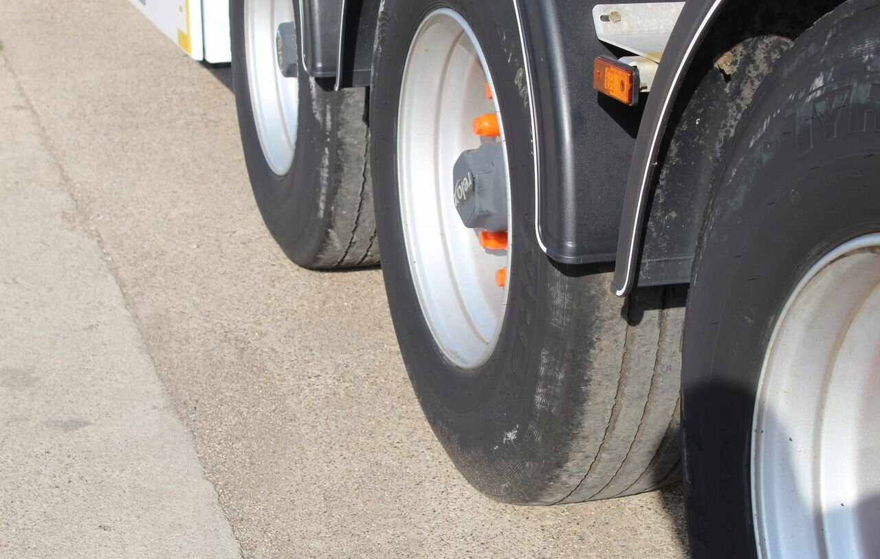 Полуприцеп-цистерна Foxtank 877721: фото 12