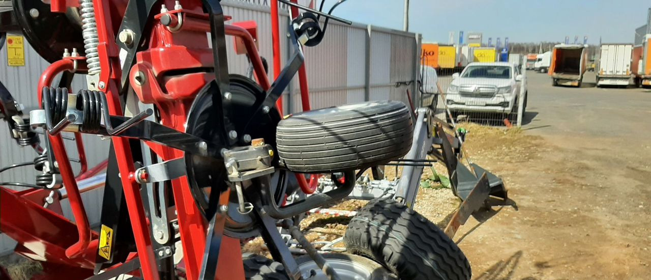 Сеноворошилка Kongskilde R+ 1410 S: фото 13