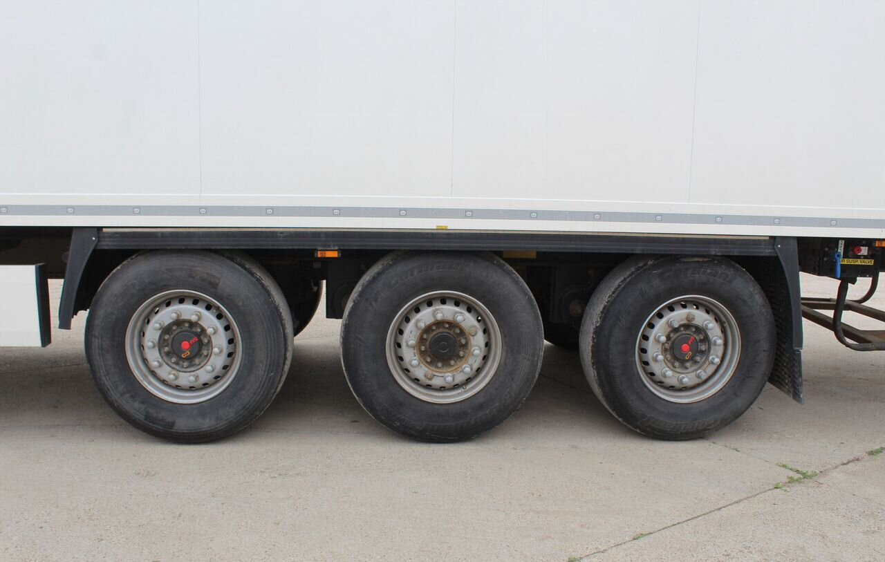 Полуприцеп-рефрижератор Krone Cool Liner: фото 13