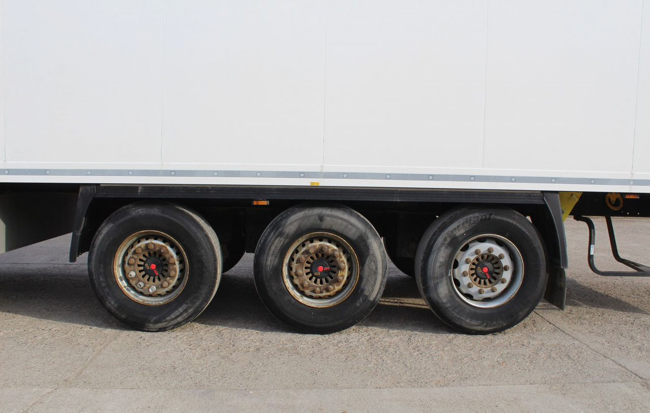 Полуприцеп-рефрижератор Krone Cool Liner: фото 13 Полуприцеп-рефрижератор Krone Cool Liner: фото 13