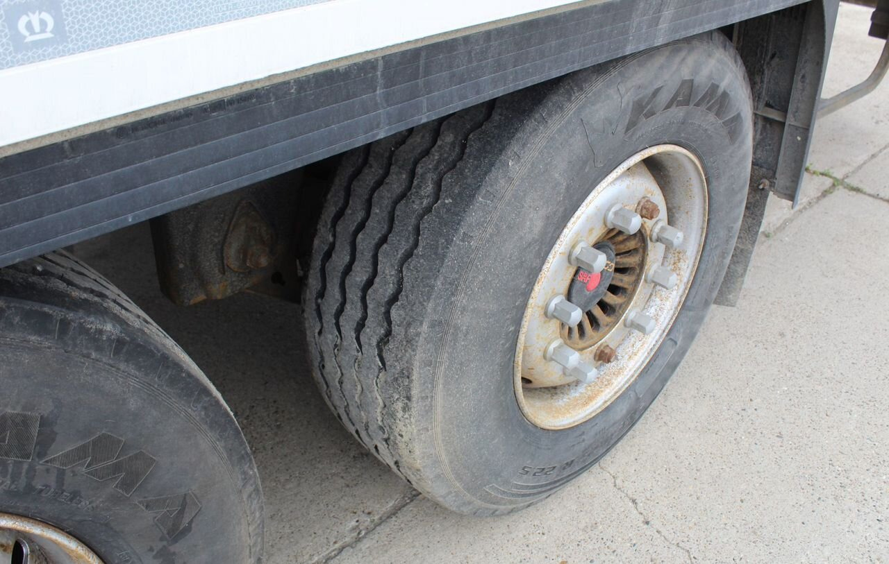 Полуприцеп-рефрижератор Krone Cool Liner: фото 12 Полуприцеп-рефрижератор Krone Cool Liner: фото 12