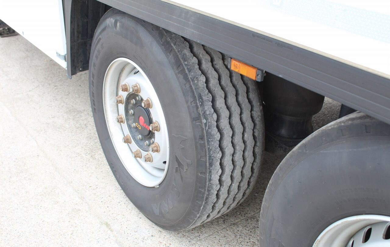 Полуприцеп-рефрижератор Krone Cool Liner: фото 12 Полуприцеп-рефрижератор Krone Cool Liner: фото 12