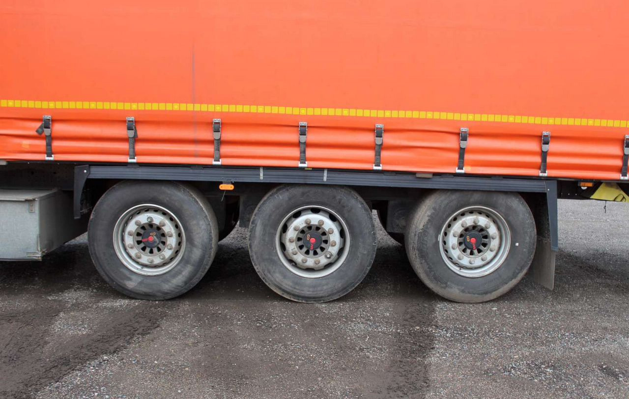 Тентованный полуприцеп Krone SD: фото 12