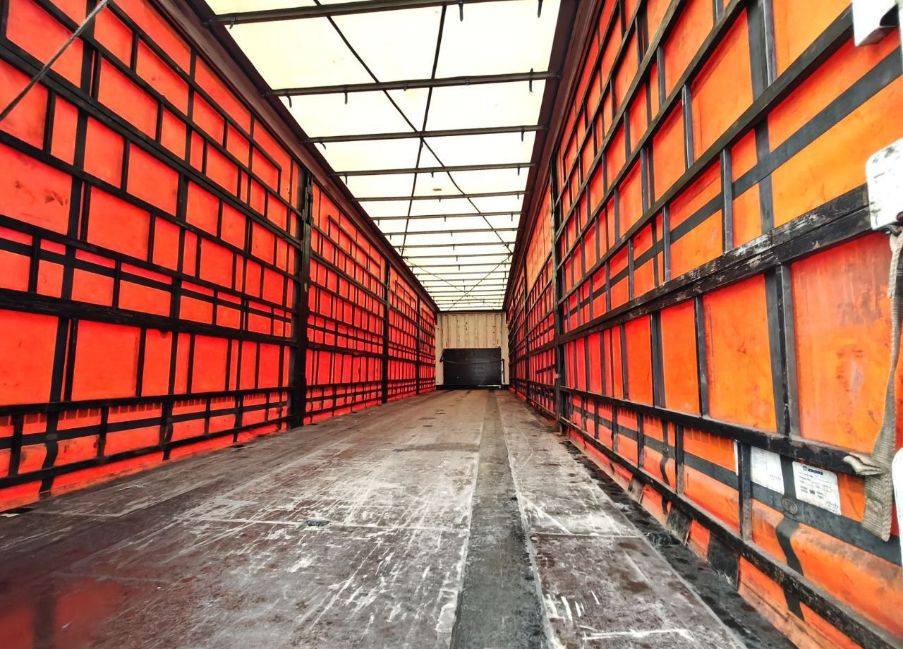 Тентованный полуприцеп Krone SD: фото 9