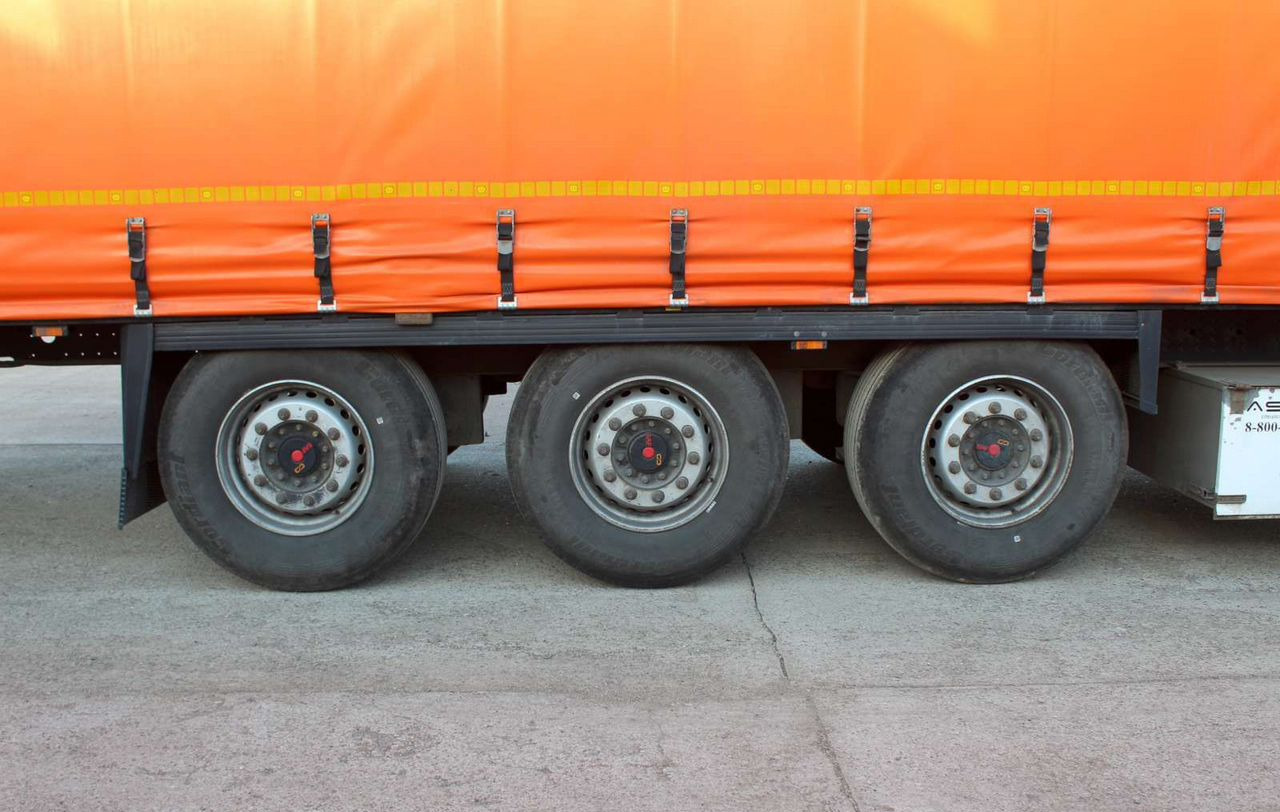 Тентованный полуприцеп Krone SD: фото 13