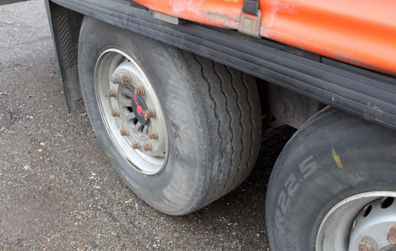 Тентованный полуприцеп Krone SD: фото 11