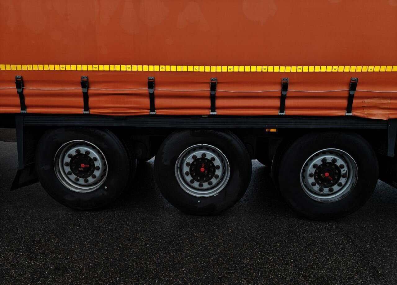 Тентованный полуприцеп Krone SD: фото 9 Тентованный полуприцеп Krone SD: фото 9