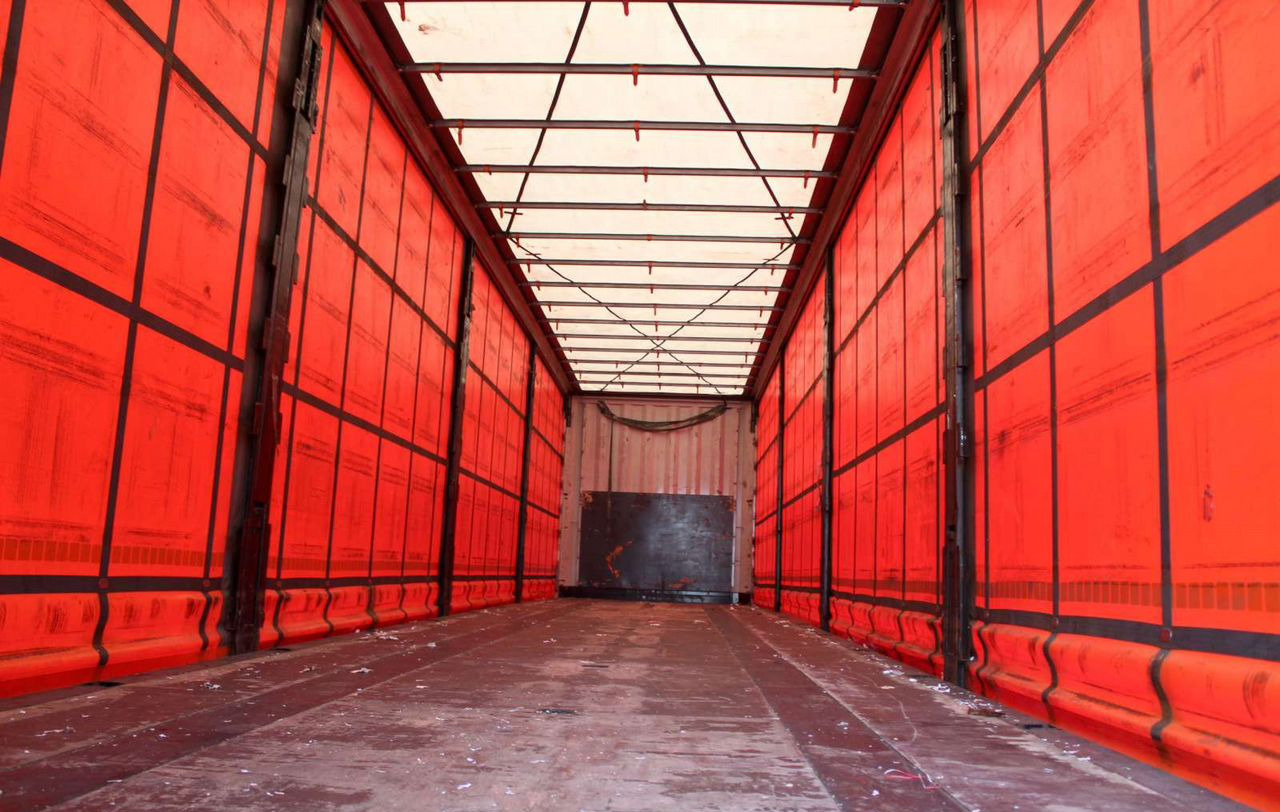 Тентованный полуприцеп Krone SD: фото 9