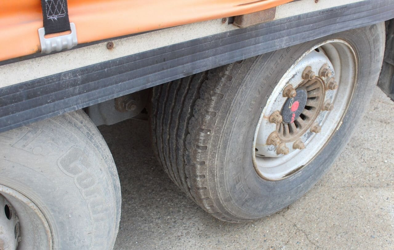 Тентованный полуприцеп Krone SD: фото 12 Тентованный полуприцеп Krone SD: фото 12