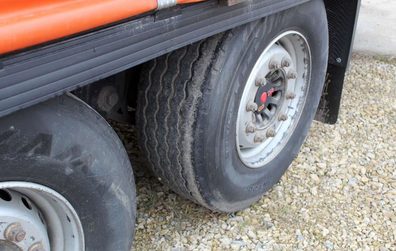 Тентованный полуприцеп Krone SD: фото 13