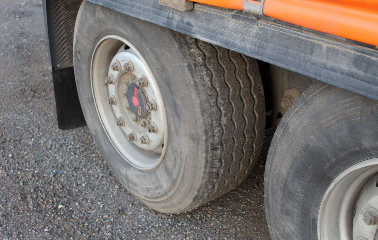 Тентованный полуприцеп Krone SD: фото 10