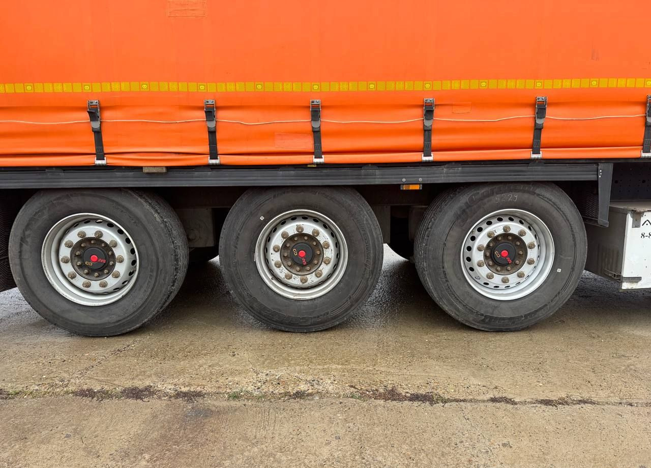 Тентованный полуприцеп Krone SD: фото 9