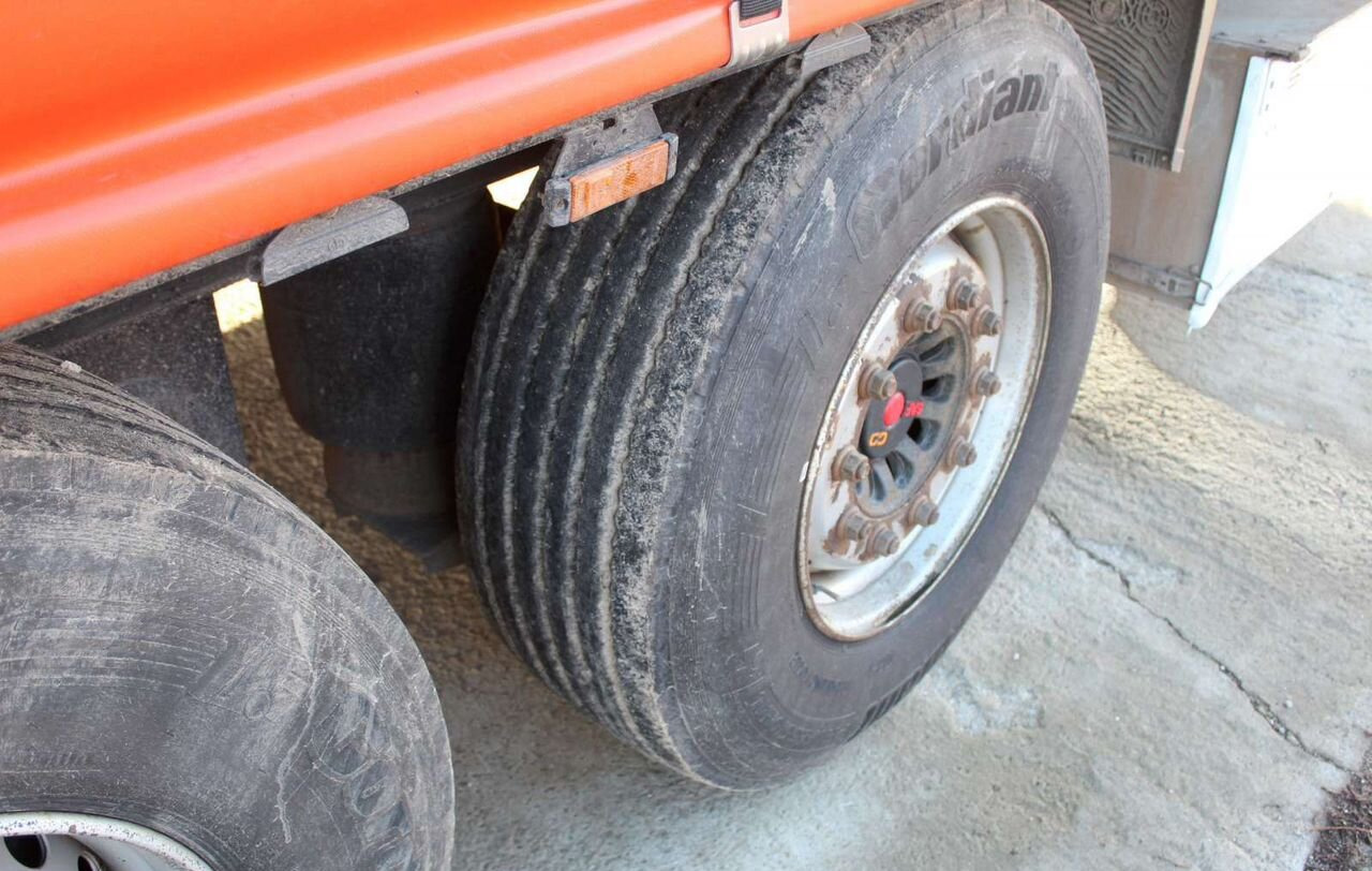 Тентованный полуприцеп Krone SD: фото 12 Тентованный полуприцеп Krone SD: фото 12