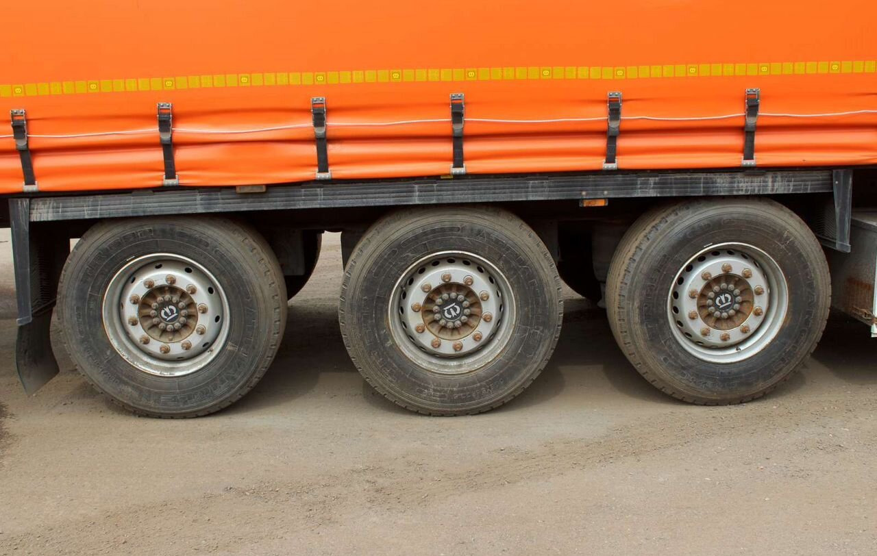 Тентованный полуприцеп Krone SD: фото 8