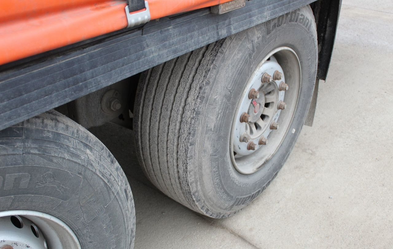 Тентованный полуприцеп Krone SD: фото 10