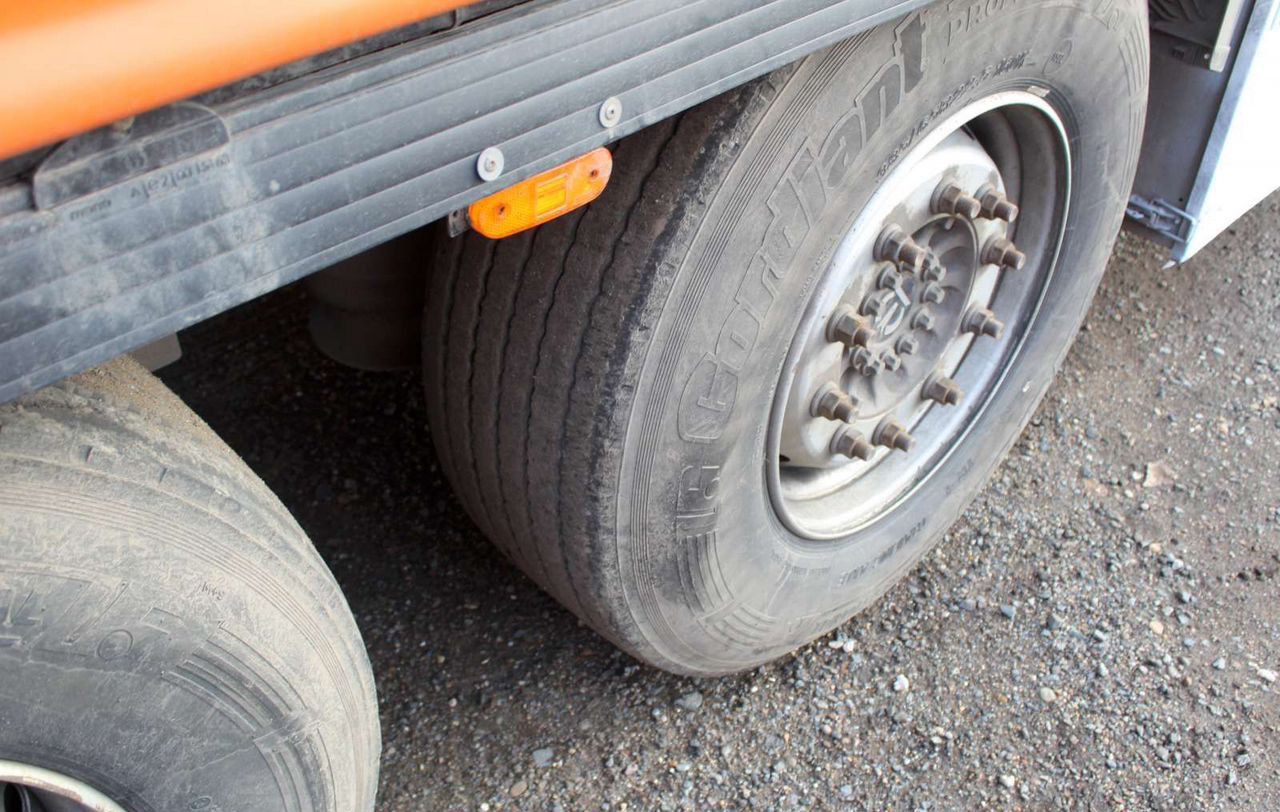 Тентованный полуприцеп Krone SD: фото 11