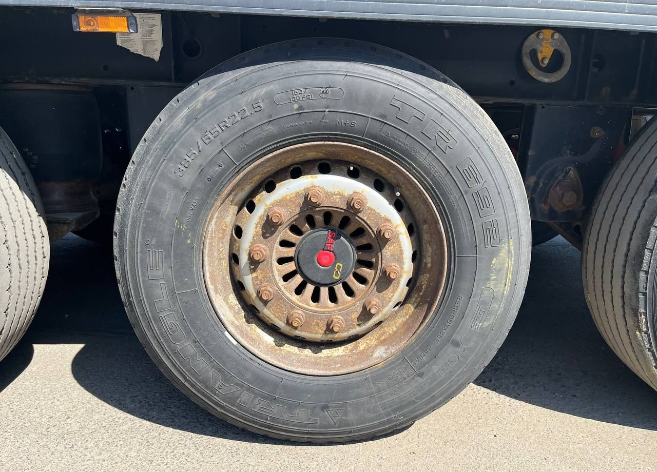 Полуприцеп-рефрижератор Krone SD: фото 9 Полуприцеп-рефрижератор Krone SD: фото 9