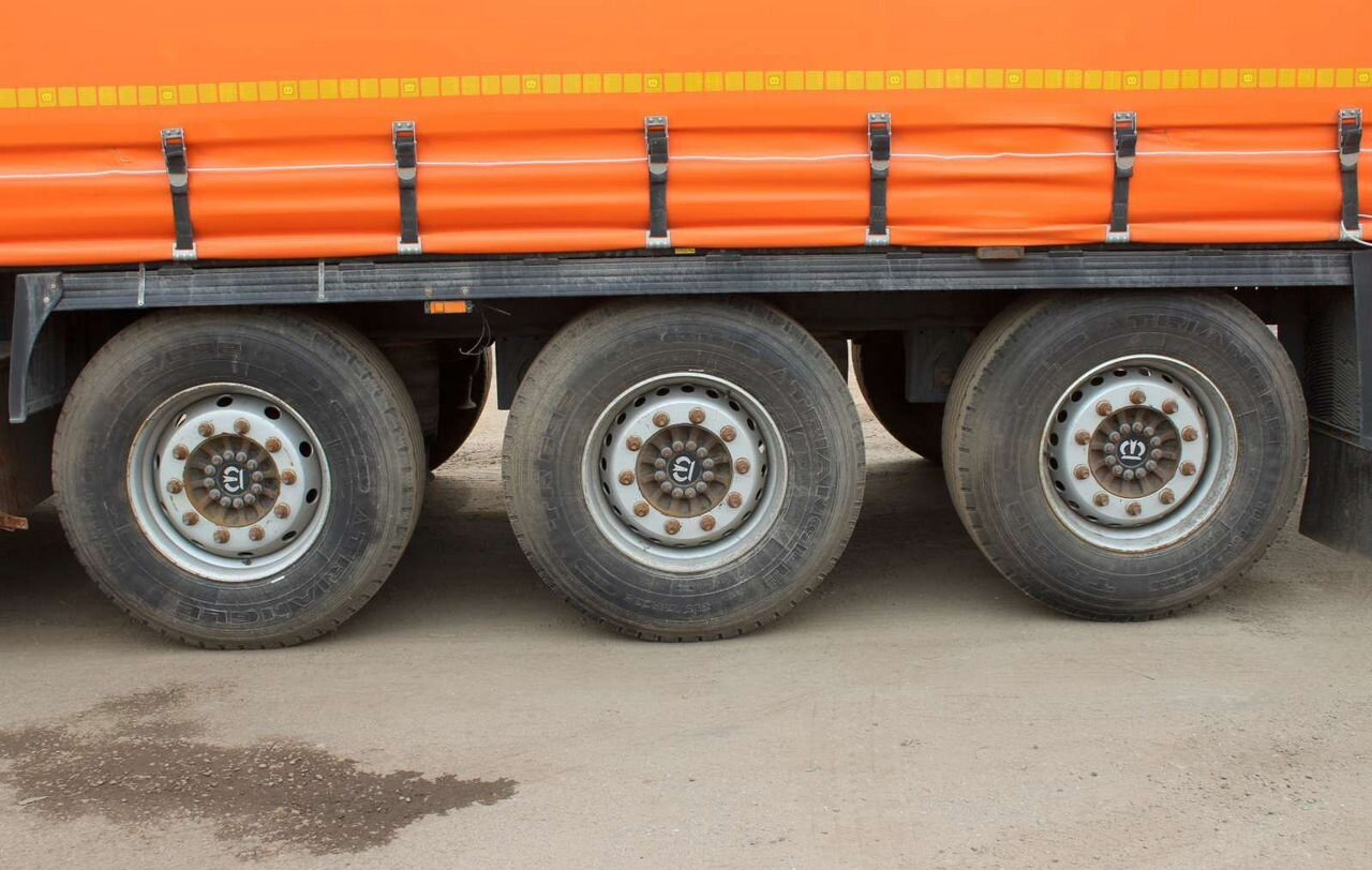 Тентованный полуприцеп Krone SD: фото 10