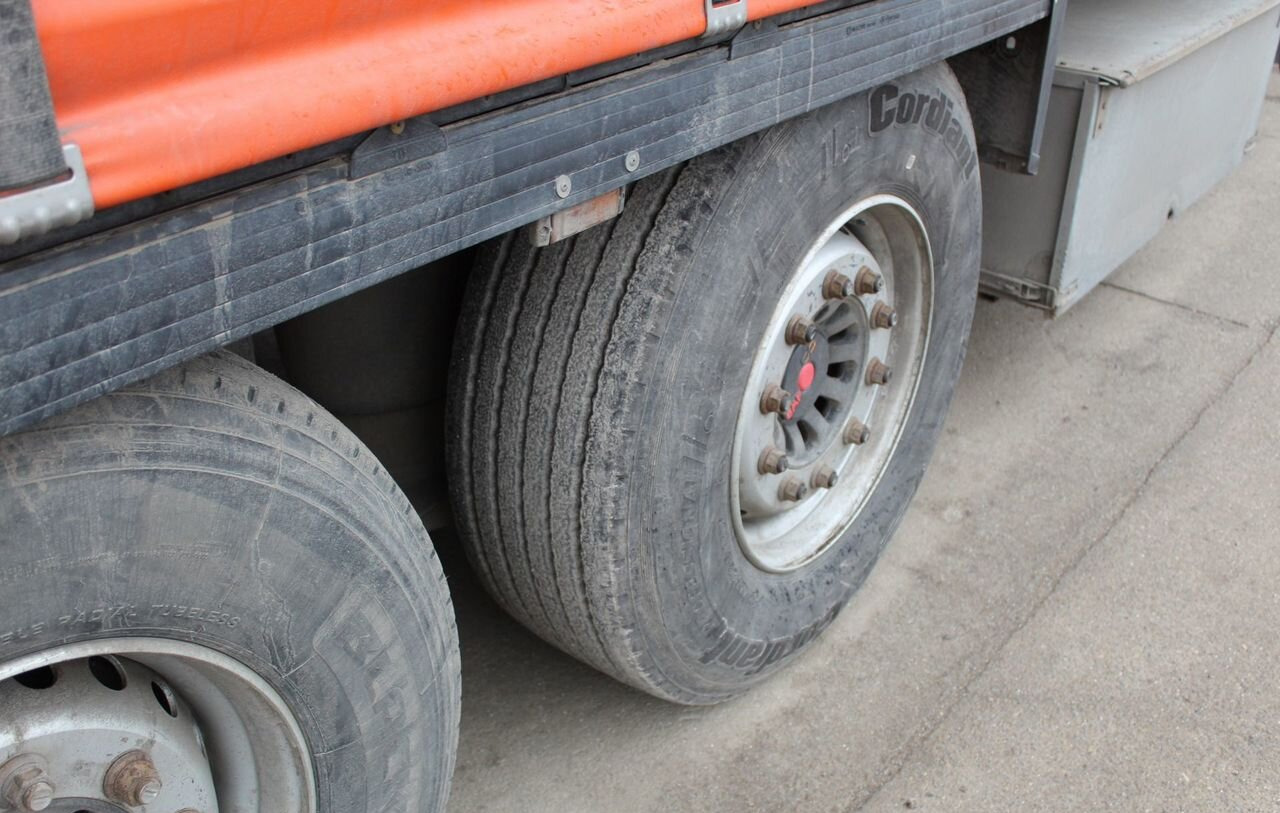 Тентованный полуприцеп Krone SD: фото 13