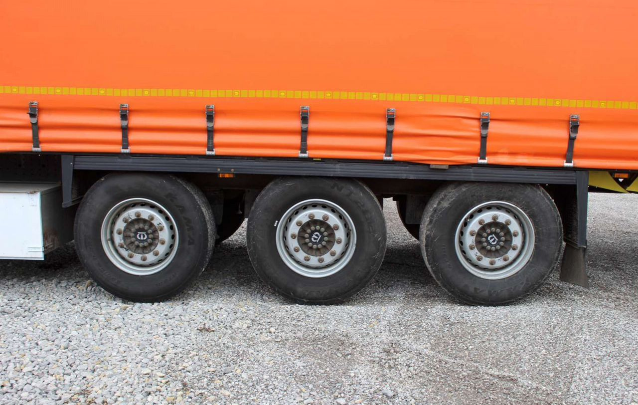 Тентованный полуприцеп Krone SD: фото 10