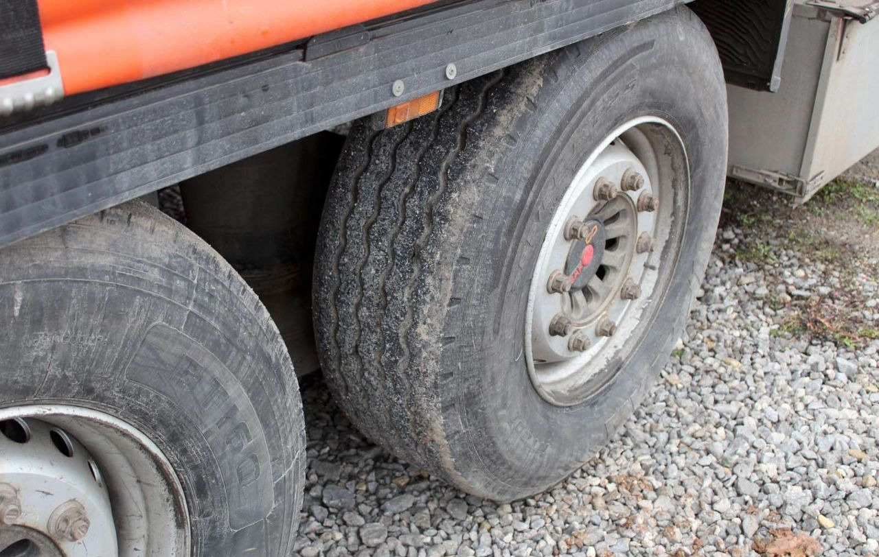 Тентованный полуприцеп Krone SD: фото 11 Тентованный полуприцеп Krone SD: фото 11