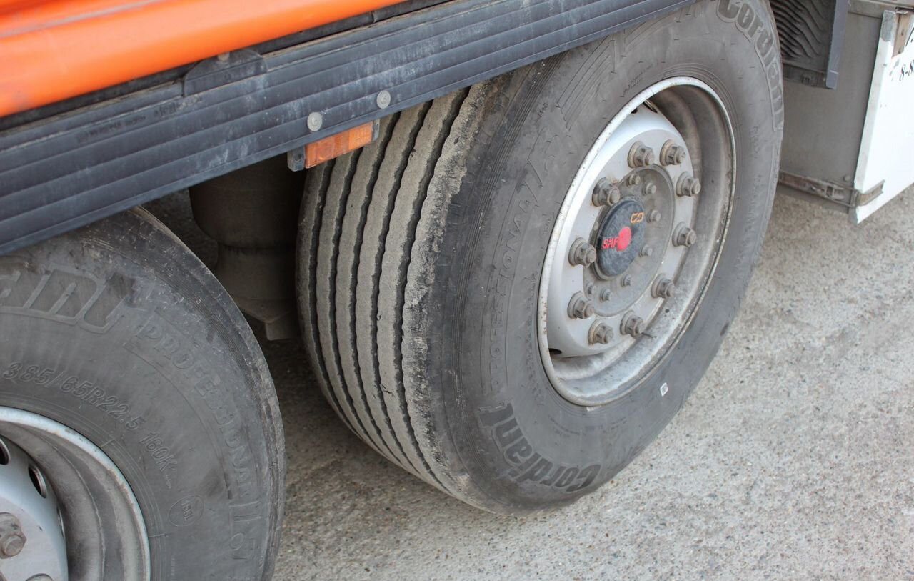 Тентованный полуприцеп Krone SD: фото 14