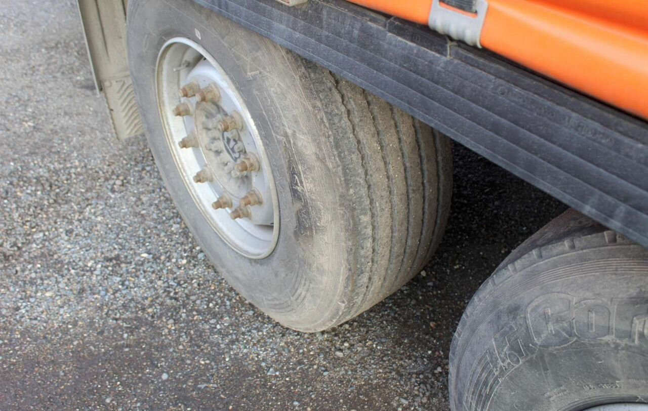 Тентованный полуприцеп Krone SD: фото 12