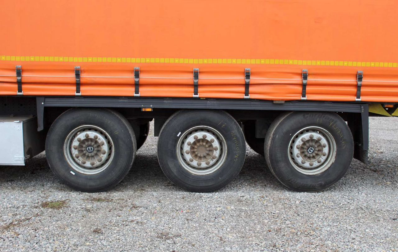 Тентованный полуприцеп Krone SD: фото 13