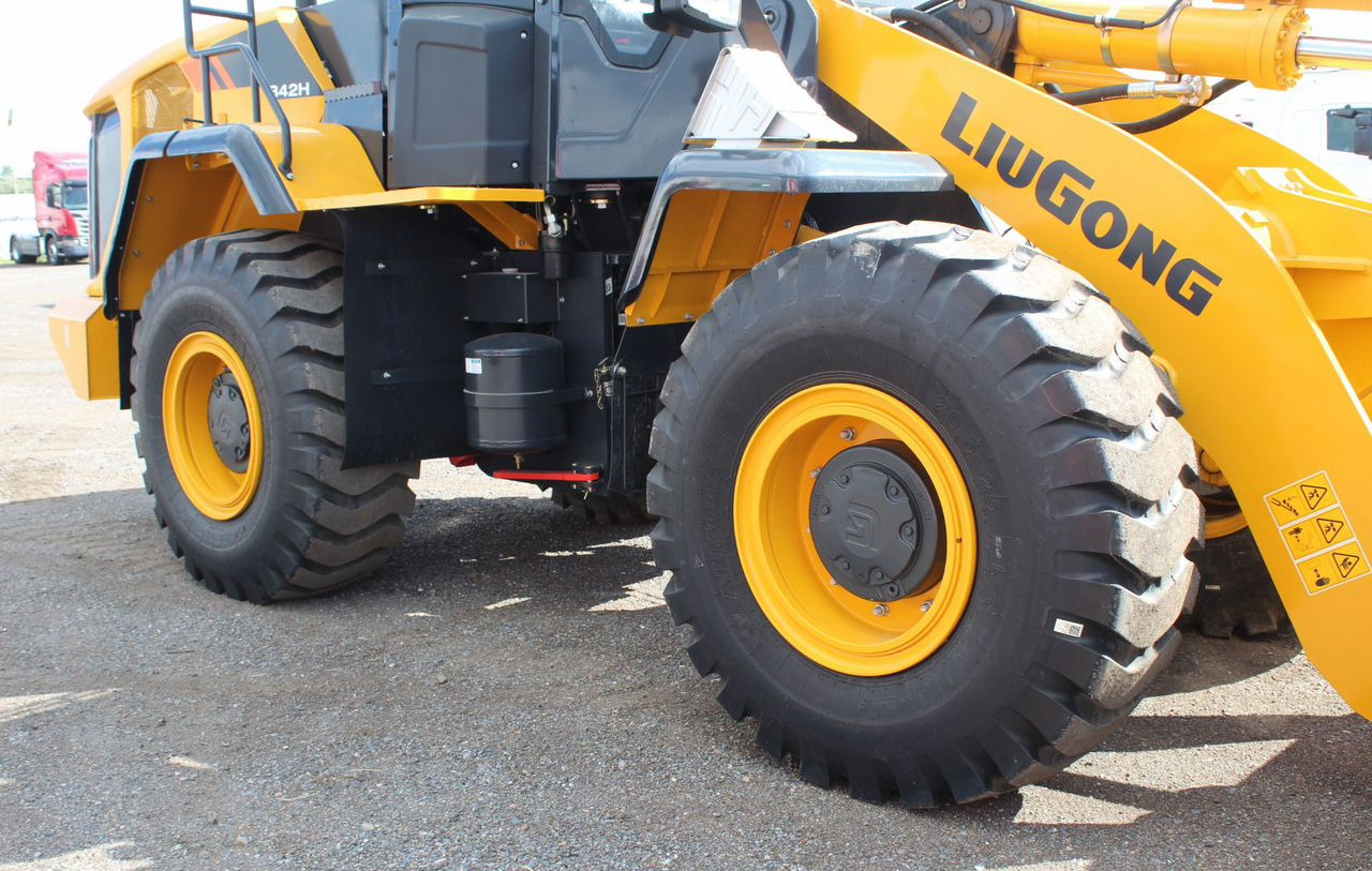 Новый Колёсный погрузчик LiuGong CLG842H: фото 11