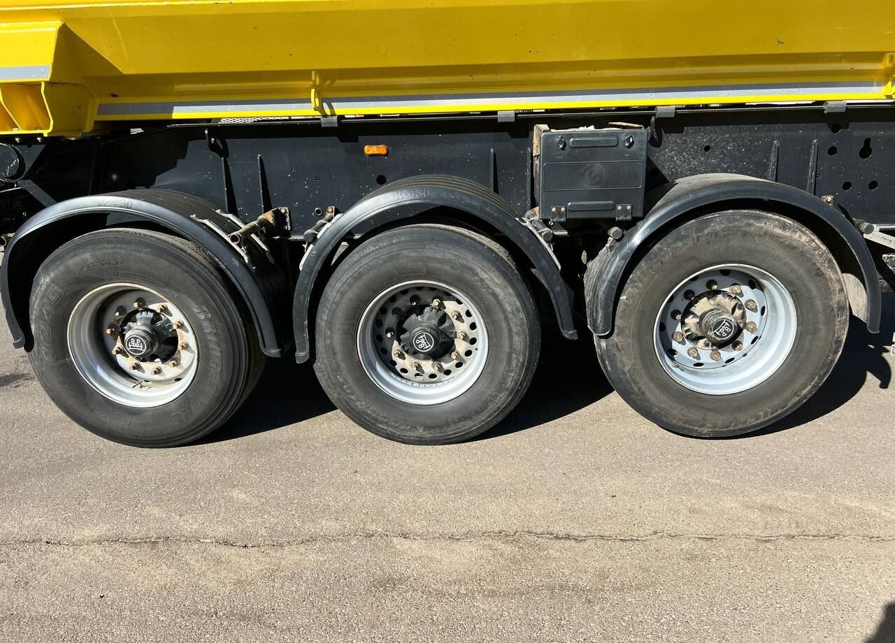 Самосвальный полуприцеп РИАТ 924900-130: фото 8 Самосвальный полуприцеп РИАТ 924900-130: фото 8