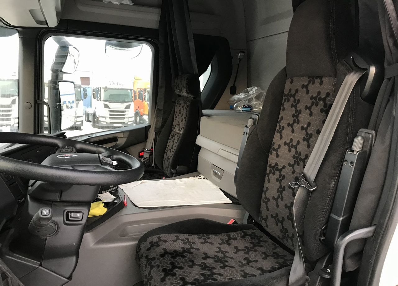 Эвакуатор Scania P400: фото 9