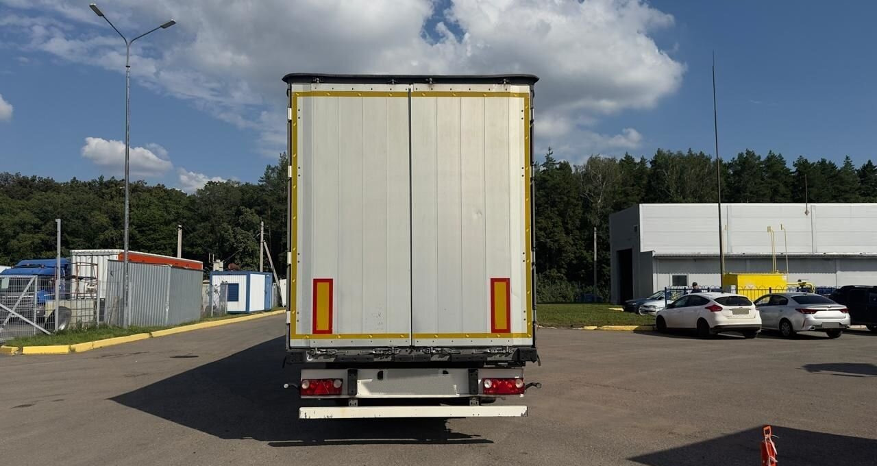 Тентованный полуприцеп Schmitz Cargobull 9084: фото 6