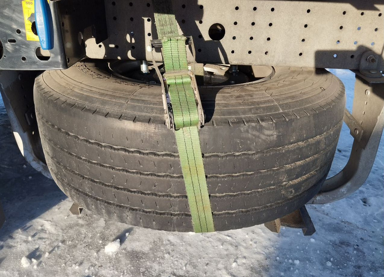 Тентованный полуприцеп Schmitz Cargobull 9084: фото 9