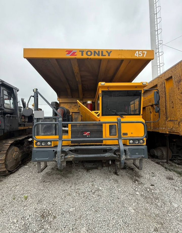 Tonly TLD93B - Карьерный самосвал: фото 1 Tonly TLD93B - Карьерный самосвал: фото 1