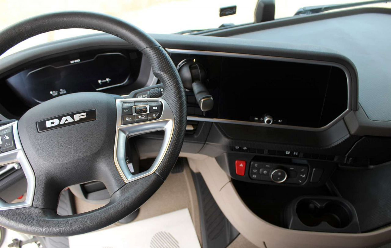 Тягач DAF XG: фото 10 Тягач DAF XG: фото 10