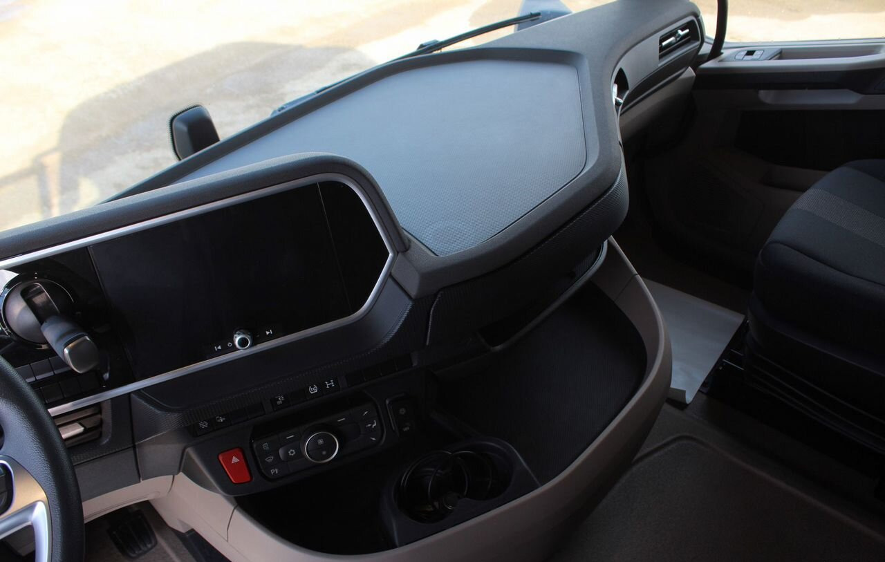 Тягач DAF XG: фото 12 Тягач DAF XG: фото 12