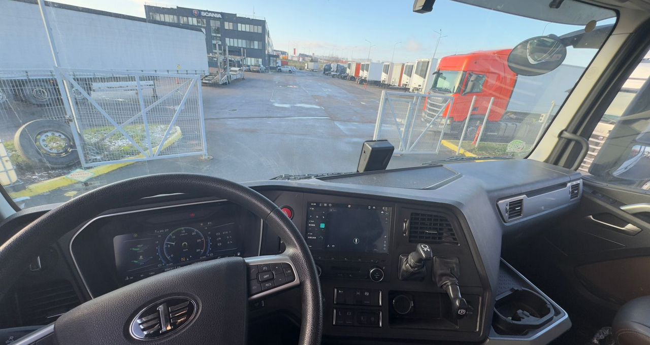 Тягач FAW J7: фото 10