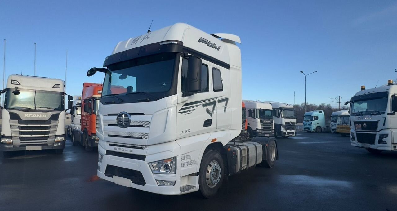 FAW J7 - Тягач: фото 3 FAW J7 - Тягач: фото 3