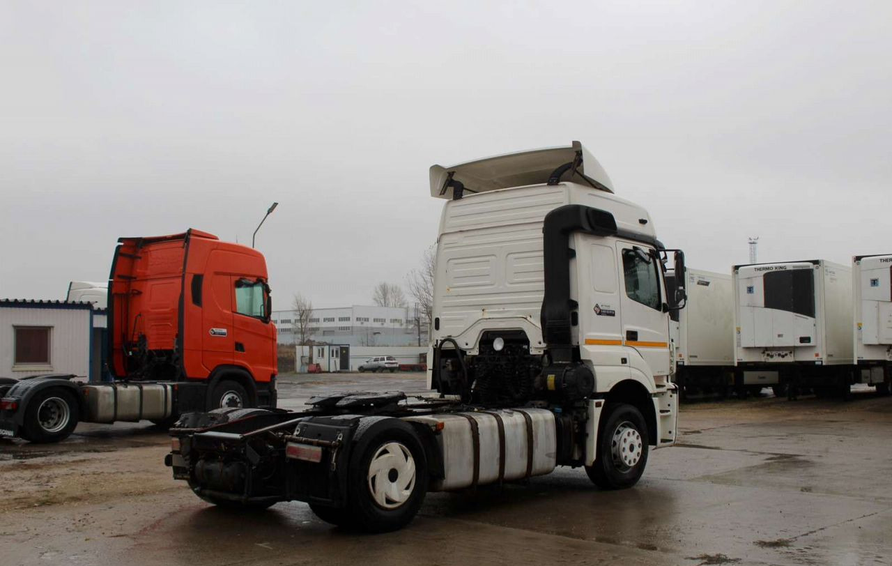 Тягач КАМАЗ 5490: фото 7