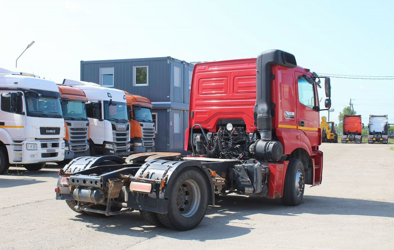 Тягач КАМАЗ 5490: фото 7