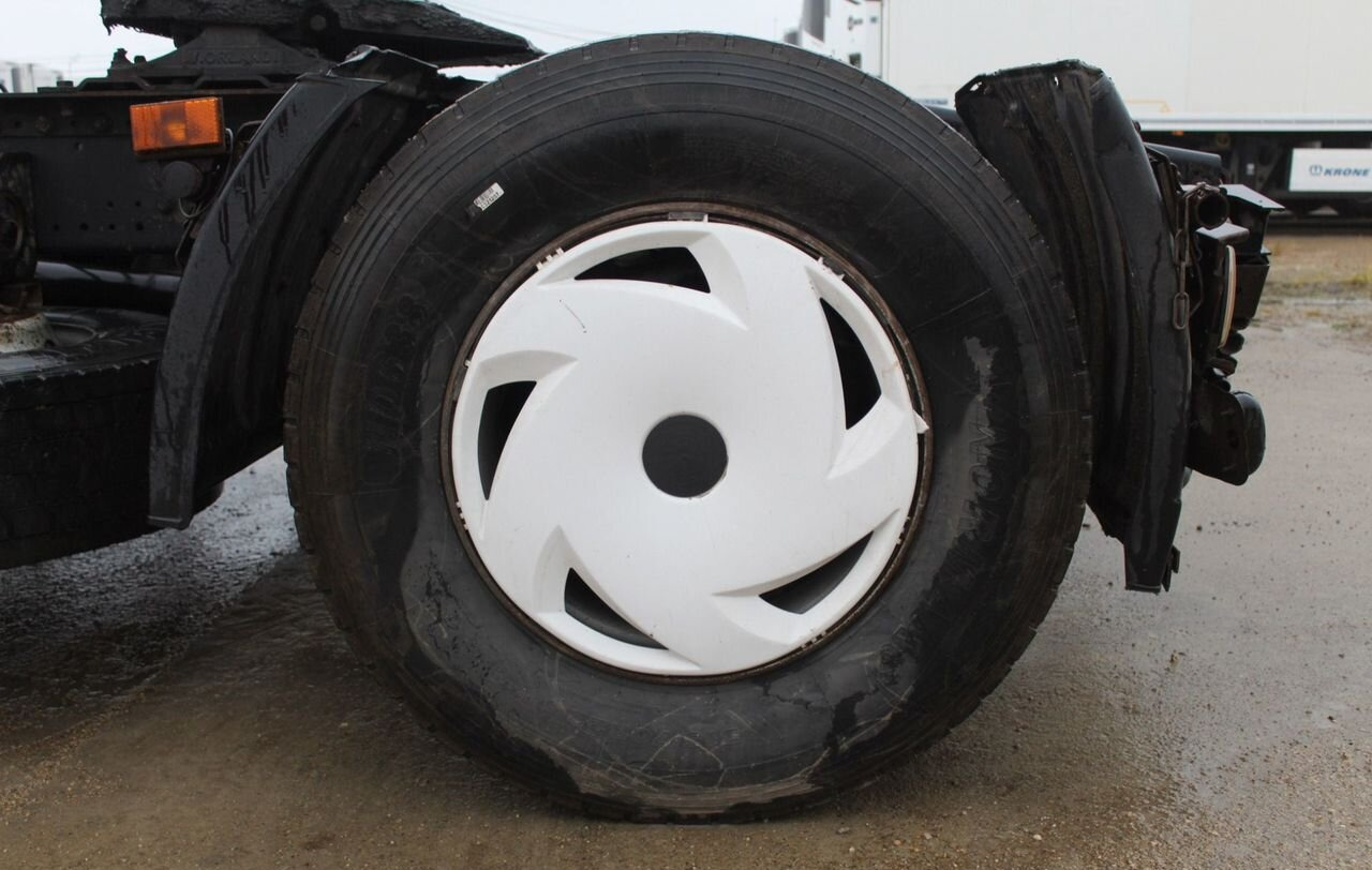 Тягач КАМАЗ 5490: фото 12