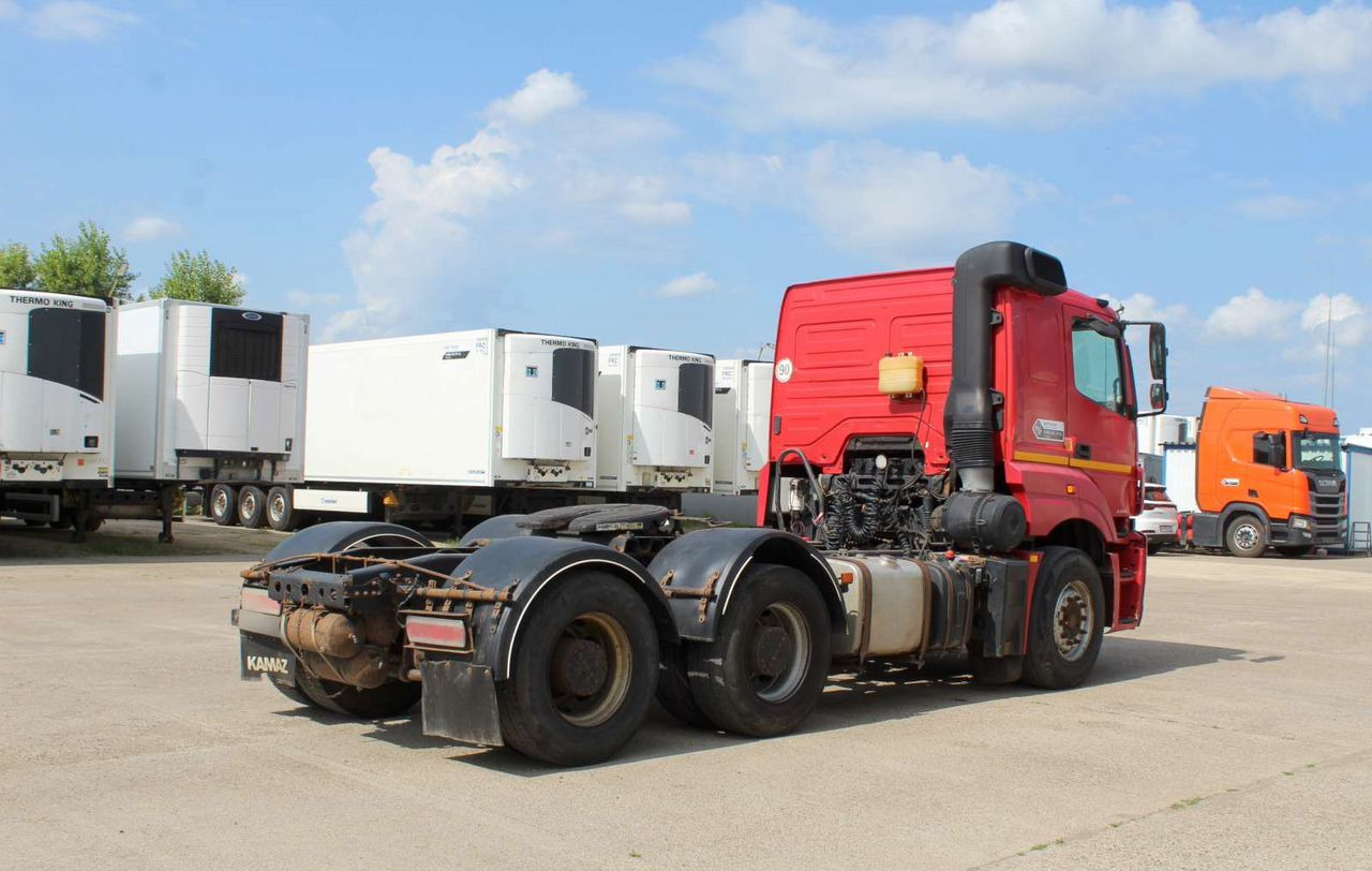 Тягач КАМАЗ 65806: фото 7 Тягач КАМАЗ 65806: фото 7